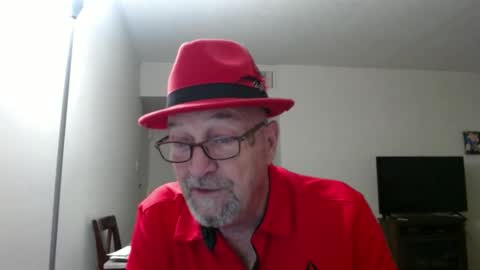 Snapshot of pipewizard chatting on 01.06.25 pipewizard online show from 01.06.25