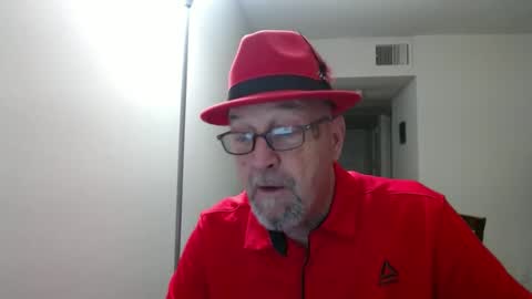 Snapshot of pipewizard chatting on 01.21.25 pipewizard online show from 01.21.25