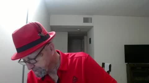 Snapshot of pipewizard chatting on 02.15.25 pipewizard online show from 02.15.25