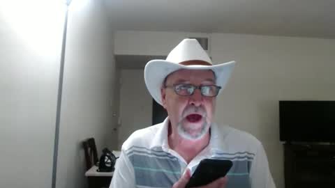 Snapshot of pipewizard chatting on 02.19.25 pipewizard online show from 02.19.25