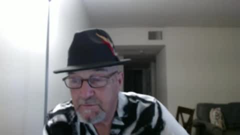 Snapshot of pipewizard chatting on 11.06.25 pipewizard online show from 11.06.25