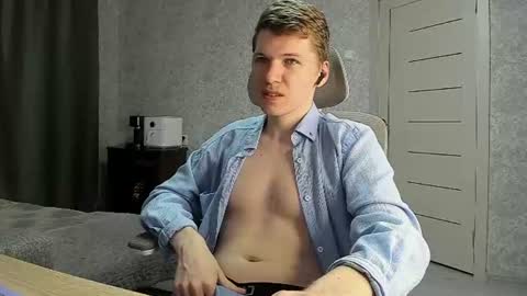 Snapshot of pirremeow chatting on 06.19.26 Pierre online show from 06.19.26