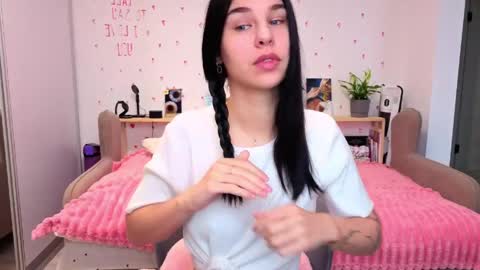 Molly online show from 05.23.26