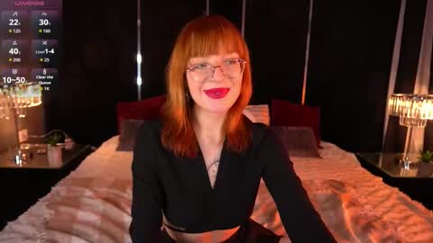 Snapshot of pixiepeachh chatting on 12.18.25 pixiepeachh online show from 12.18.25