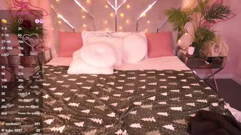 Snapshot of pixiepeachh chatting on 02.06.26 pixiepeachh online show from 02.06.26