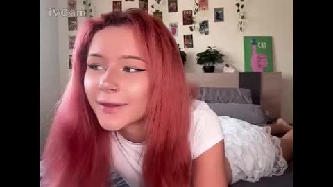 Snapshot of pixieyes0n chatting on 02.20.26 Daryl online show from 02.20.26