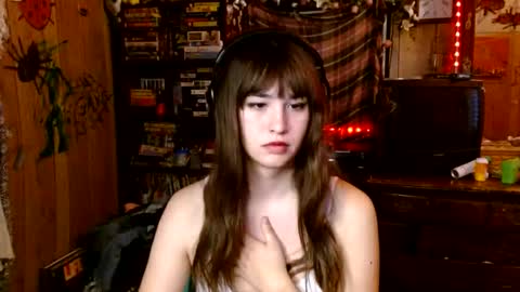 Izzy online show from 11.12.25