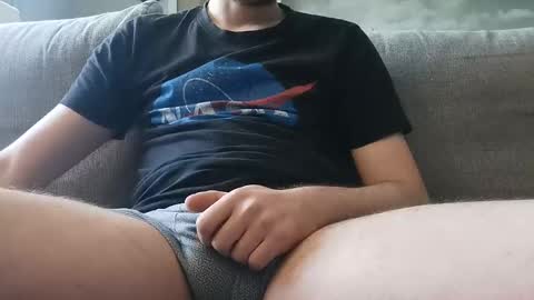 Snapshot of pladplad chatting on 12.09.24 PLADPLAS online show from 12.09.24