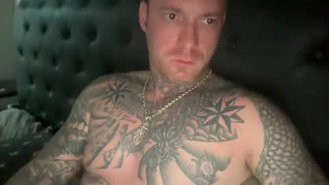 Snapshot of platinum_338 chatting on 09.12.25 platinum_338 online show from 09.12.25