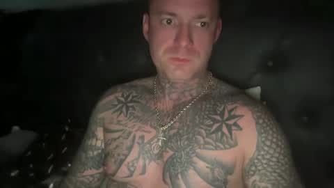 Snapshot of platinum_338 chatting on 09.23.25 platinum_338 online show from 09.23.25