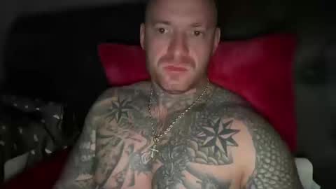 Snapshot of platinum_338 chatting on 10.10.25 platinum_338 online show from 10.10.25