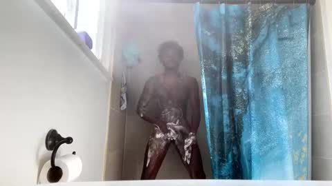 playboi172107 online show from 10.12.25