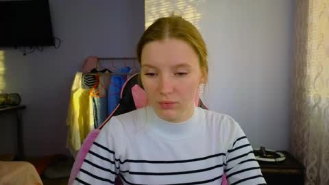 Snapshot of playful_mary chatting on 04.02.26 Masha online show from 04.02.26