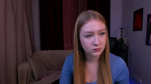 Snapshot of playful_sophie chatting on 12.17.24 Sophie online show from 12.17.24