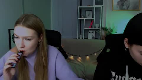 Snapshot of playful_sophie chatting on 12.18.24 Sophie online show from 12.18.24