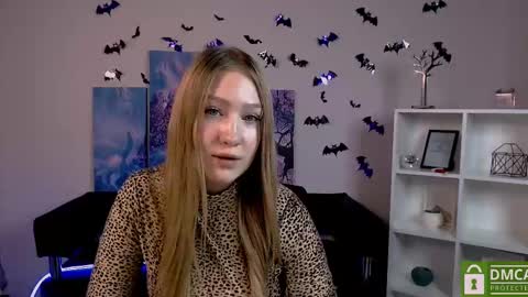 Snapshot of playful_sophie chatting on 12.24.24 Sophie online show from 12.24.24