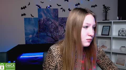 Snapshot of playful_sophie chatting on 01.03.25 Sophie online show from 01.03.25