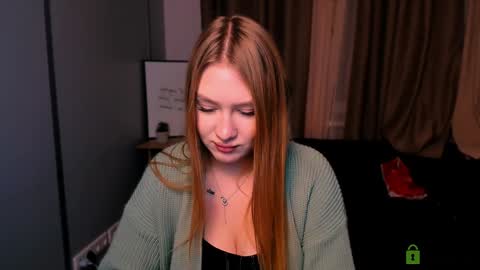 Snapshot of playful_sophie chatting on 01.23.25 Sophie online show from 01.23.25