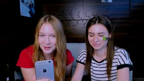Snapshot of playful_sophie chatting on 01.25.25 Sophie online show from 01.25.25