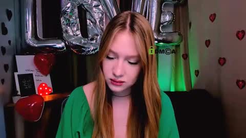 Snapshot of playful_sophie chatting on 02.14.25 Sophie online show from 02.14.25