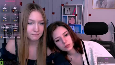 Snapshot of playful_sophie chatting on 03.01.25 Sophie online show from 03.01.25