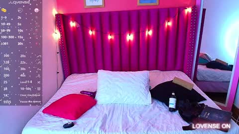 Snapshot of playfuljust_18 chatting on 12.15.24 SAMARA online show from 12.15.24