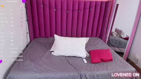 Snapshot of playfuljust_18 chatting on 01.14.25 SAMARA online show from 01.14.25