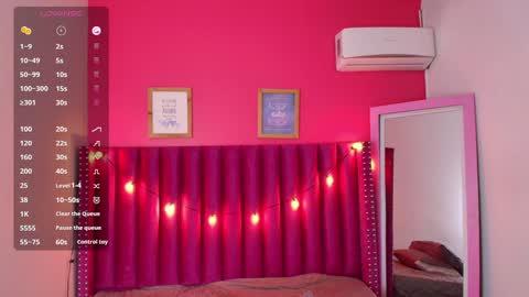 Snapshot of playfuljust_18 chatting on 02.01.25 SAMARA online show from 02.01.25