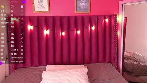 Snapshot of playfuljust_18 chatting on 02.06.25 SAMARA online show from 02.06.25