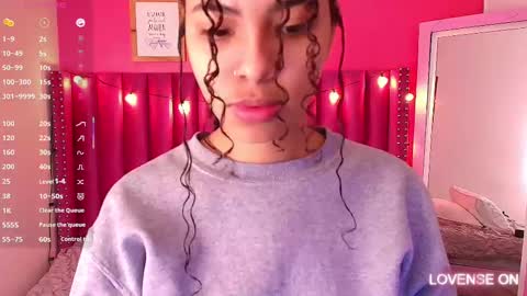 Snapshot of playfuljust_18 chatting on 02.12.25 SAMARA online show from 02.12.25