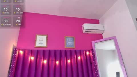 Snapshot of playfuljust_18 chatting on 02.27.25 SAMARA online show from 02.27.25