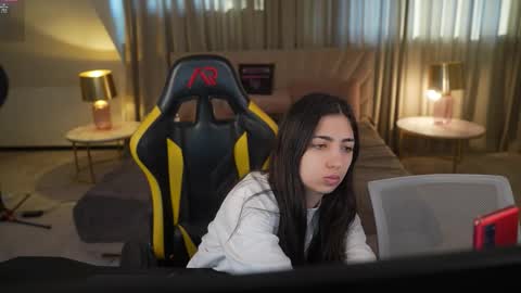 Lana online show from 03.04.26