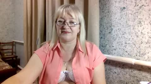 Snapshot of playm3soft chatting on 11.28.25 playm3soft online show from 11.28.25