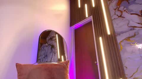 JUAN AND JULI online show from 12.04.25