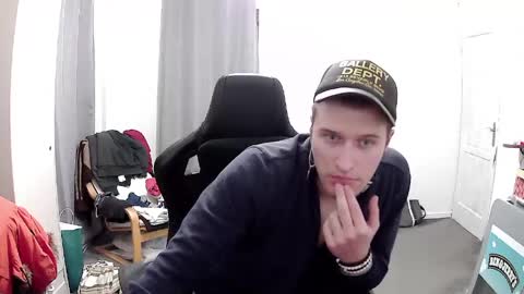 plkrisztian online show from 04.19.26