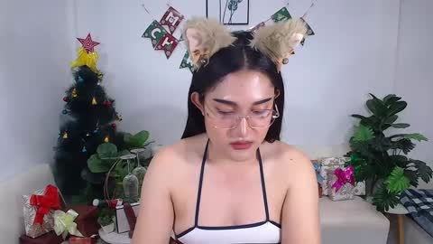 Ploysai online show from 01.08.25