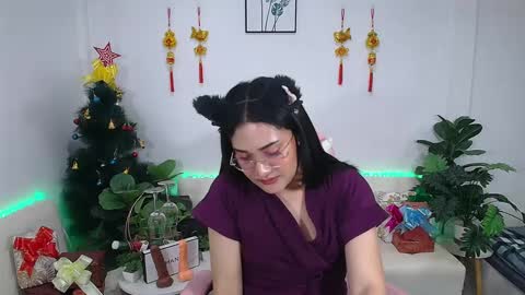 Snapshot of ploysaithailand chatting on 01.15.25 Ploysai online show from 01.15.25