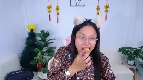 Ploysai online show from 01.08.26