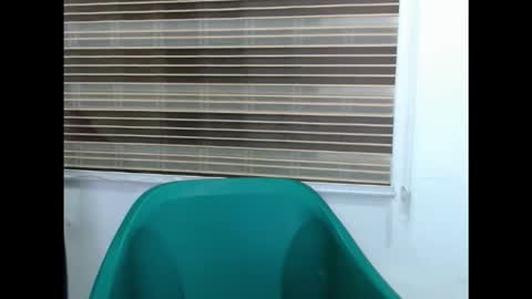 plumnjuicyx online show from 11.21.25