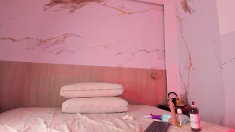 Snapshot of pocahontas_pow chatting on 03.04.25 Pocahontas online show from 03.04.25