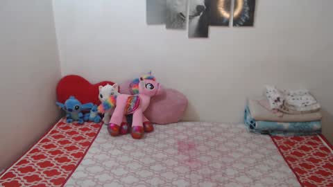 Snapshot of pocahontas_princess__ chatting on 09.29.25 Pocahontas online show from 09.29.25