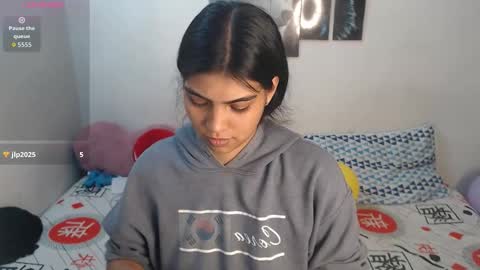 Snapshot of pocahontas_princess__ chatting on 11.10.25 Pocahontas online show from 11.10.25