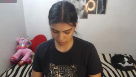 Snapshot of pocahontas_princess__ chatting on 11.12.25 Pocahontas online show from 11.12.25