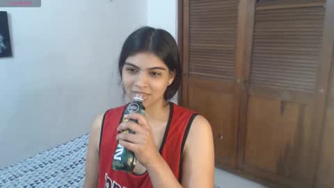 Snapshot of pocahontas_princess__ chatting on 11.22.25 Pocahontas online show from 11.22.25