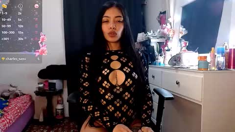 Snapshot of pocahot222 chatting on 10.13.25 pocahot222 online show from 10.13.25