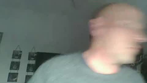 Snapshot of pocoyotop chatting on 02.01.25 pocoyotop online show from 02.01.25