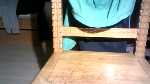 Snapshot of poletttino chatting on 11.04.25 poletttino online show from 11.04.25