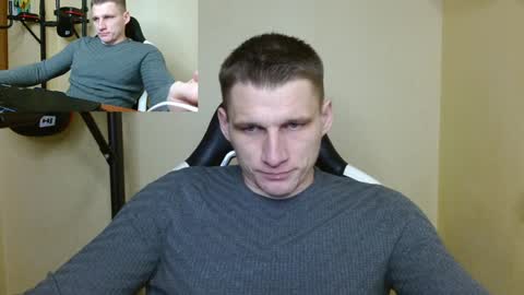 Snapshot of poliglotjoe chatting on 12.29.24 Poliglot online show from 12.29.24