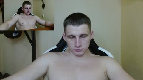 Snapshot of poliglotjoe chatting on 01.10.25 Poliglot online show from 01.10.25