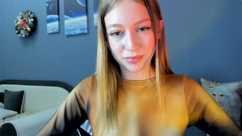 Snapshot of polihoney chatting on 01.12.25 Polina online show from 01.12.25